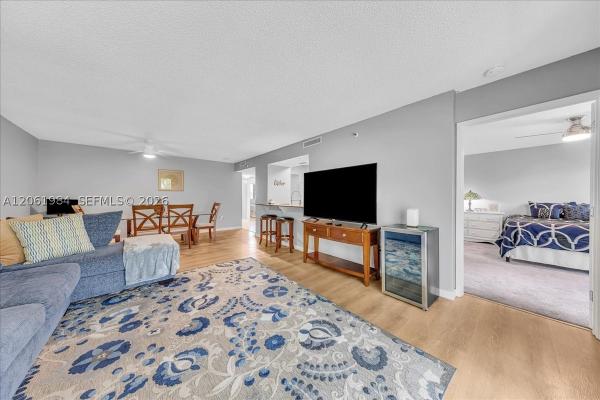 Water Chase At Cypress Bend, 2240 N Cypress Bend Dr #204, Pompano Beach, Florida 33069, image 2