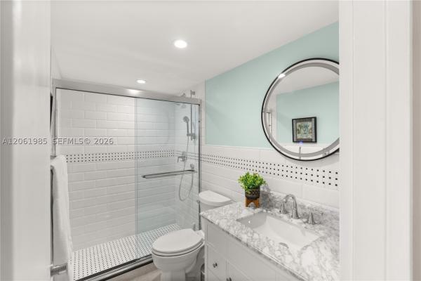 The Pavilion, 5601 Collins Ave #1216, Miami Beach, Florida 33140, image 1