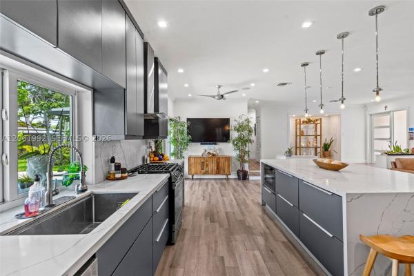 1871 NE 186th St, North Miami Beach, Florida 33179, image 2