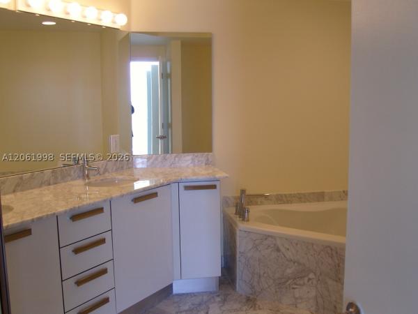 Eastside At Aventura, 3000 NE 188th St #603, Aventura, Florida 33180, image 3