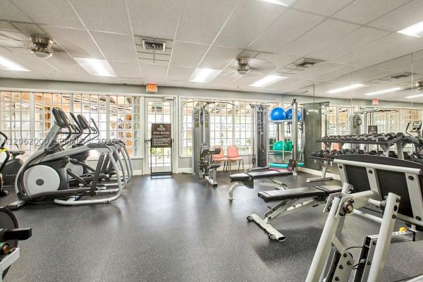 North Gate, 572 SE 18th Dr, Homestead, Florida 33033, image 2