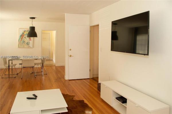 233 Madeira Ave #2, Coral Gables, Florida 33134, image 3