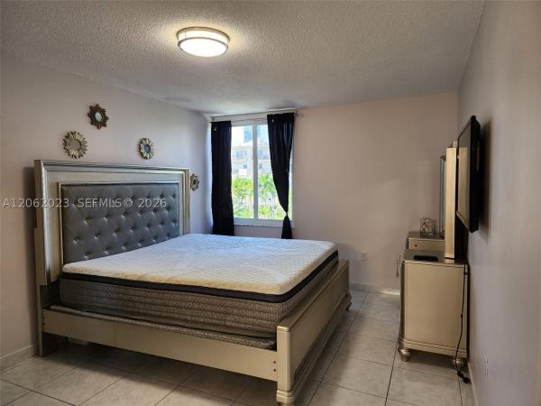 Caribbean Breeze, 250 180th Dr #301, Sunny Isles Beach, Florida 33160, image 2