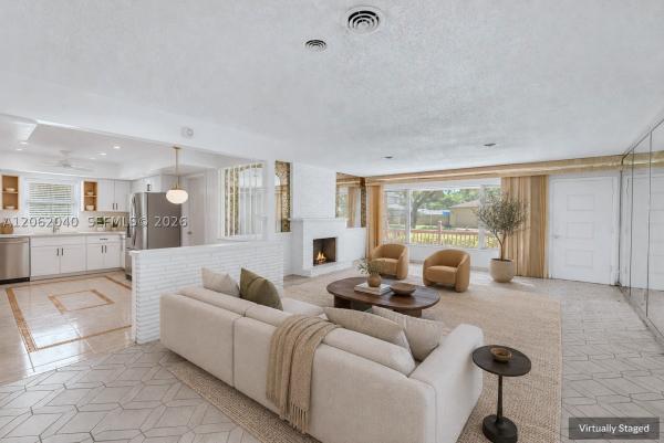 Plantation Gardens, 861 Holly Ln, Plantation, Florida 33317, image 3