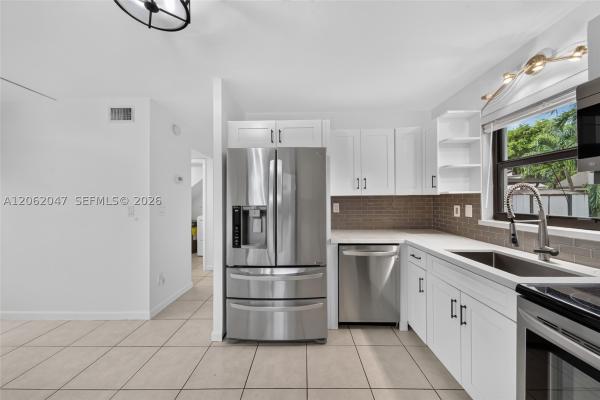 6834 SW 127th Pl, Unincorporated Dade County, Florida 33183, image 1