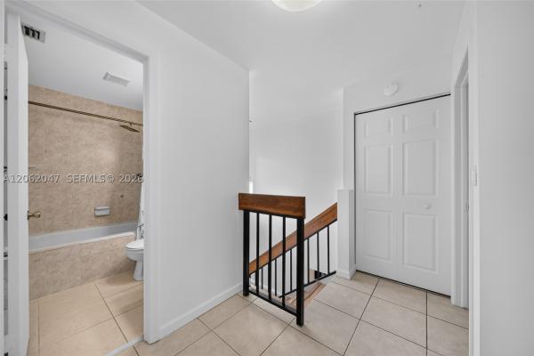 6834 SW 127th Pl, Unincorporated Dade County, Florida 33183, image 2