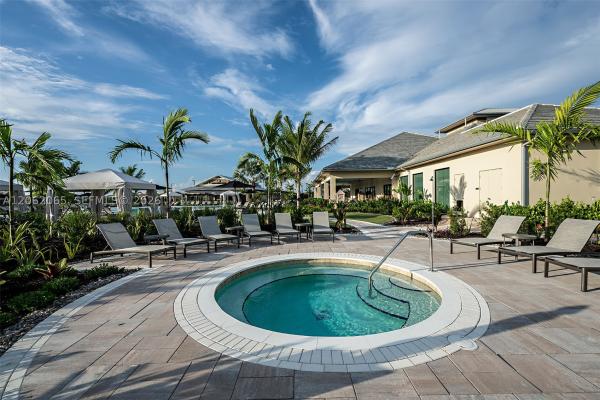 15756 Modena St, Naples, Florida 34114, image 1