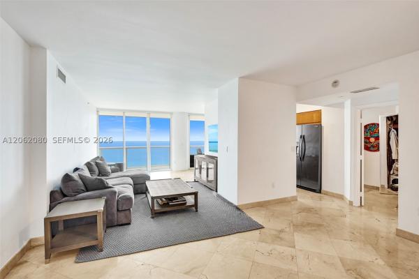 Akoya, 6365 Collins Ave #3002, Miami Beach, Florida 33141, image 2