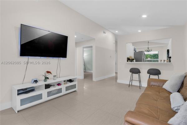 Villas Of Palm Bay, 949 SW 7th Pl, Florida City, Florida 33034, image 2