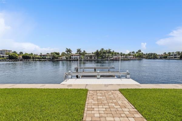 The Courtyards At The Point, 21103 NE 38th Ave #77, Aventura, Florida 33180, image 3