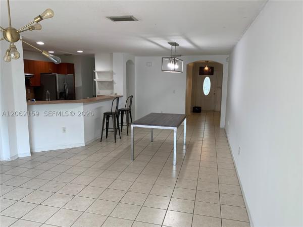 4805 SW 163rd Pl, Unincorporated Dade County, Florida 33185, image 2