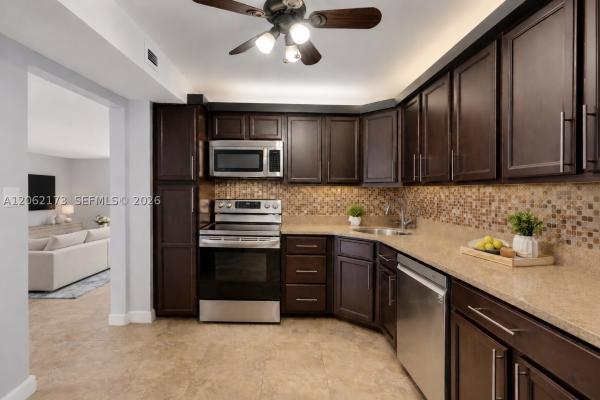 Commodore Plaza Tower, 2750 NE 183rd St #304, Aventura, Florida 33160, image 3