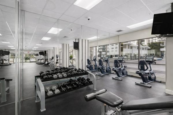 Commodore Plaza Tower, 2750 NE 183rd St #304, Aventura, Florida 33160, image 2