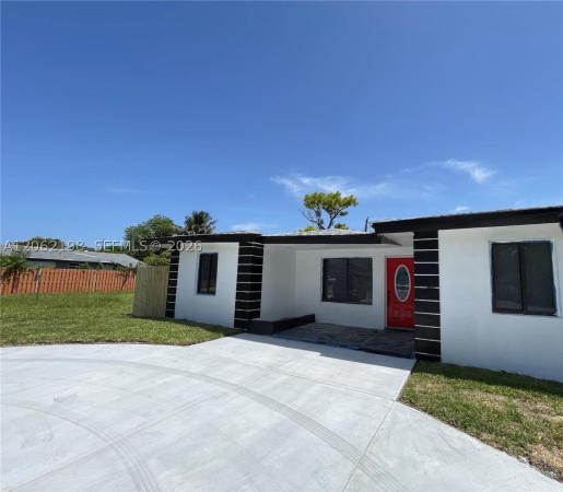 Collier City, 2514 NW 4th St, Pompano Beach, Florida 33069, image 1