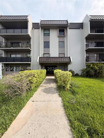 10431 N Kendall Dr #D314, Unincorporated Dade County, Florida 33176, image 2