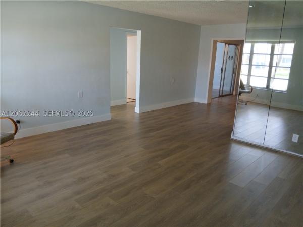 Mainlands Of Tamarac Lakes, 4502 NW 46th St, Tamarac, Florida 33309, image 2