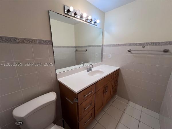 Hollywood Gardens, 2750 N 34th Ave #9D, Hollywood, Florida 33021, image 3