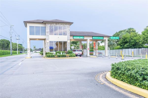New Hampton At Century Village, 13450 SW 3rd St #408D, Pembroke Pines, Florida 33027, image 1
