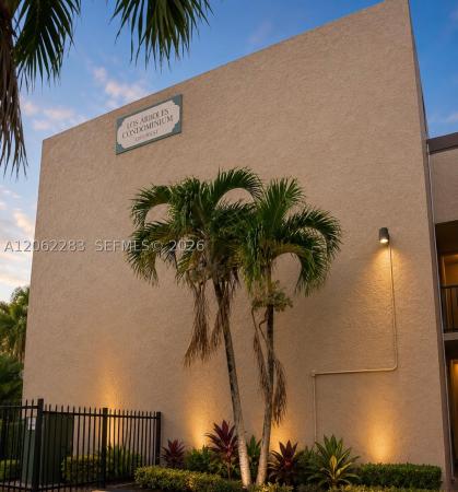 Los Arboles, 1900 W 68th St #B203, Hialeah, Florida 33014, image 1