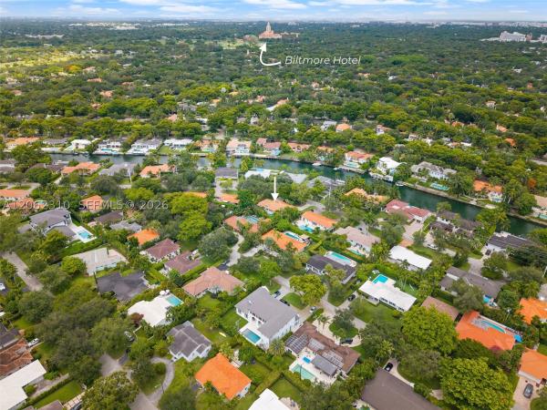 Riviera, 548 Vilabella Ave, Coral Gables, Florida 33146, image 2