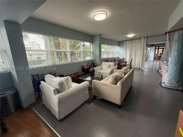 Le Cercle By The Beach, 3250 NE 28th St #212, Fort Lauderdale, Florida 33308, image 2