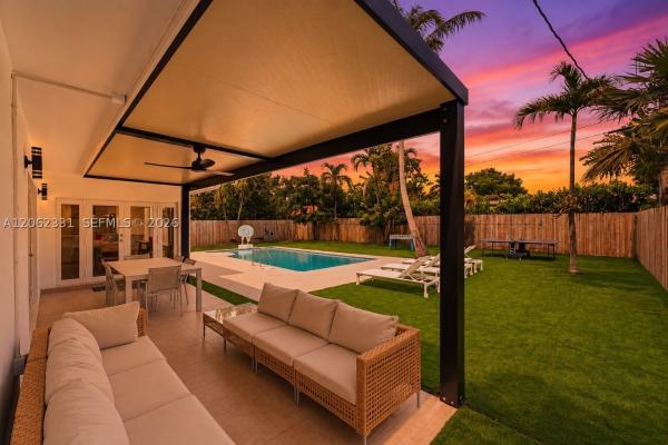 10801 Peachtree Dr, Unincorporated Dade County, Florida 33161, image 3