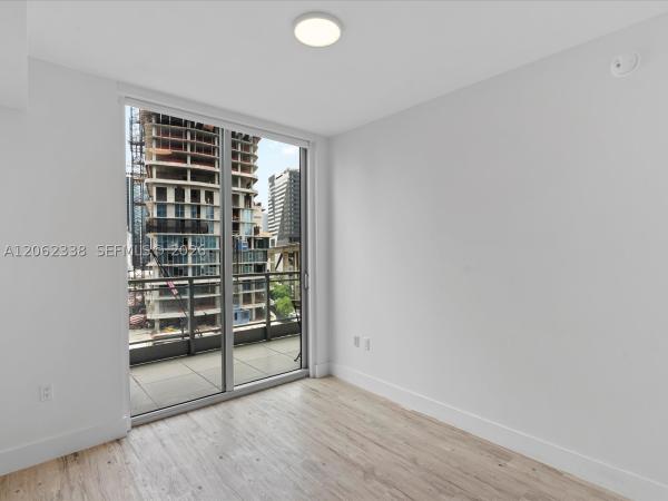 Mint At Riverfront, 92 SW 3rd St #704, Miami, Florida 33130, image 1