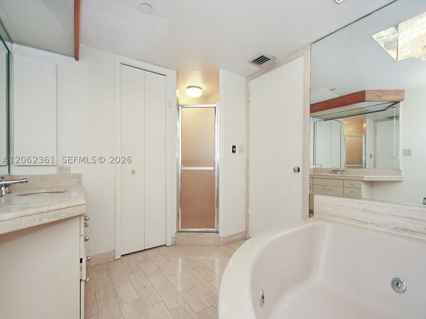 Turnberry Towers, 19355 Turnberry Way #12C, Aventura, Florida 33180, image 3