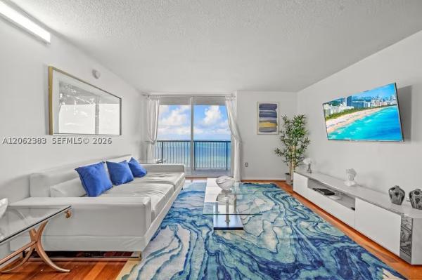 The Club At Brickell Bay, 1200 Brickell Bay Dr #2502, Miami, Florida 33131, image 3
