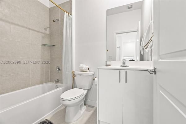 Viewpoint At Vista Lago, 20369 NW 5th Ct #20369, Miami Gardens, Florida 33169, image 1