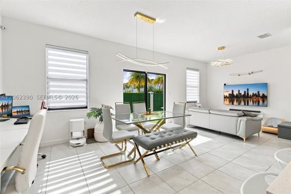 Viewpoint At Vista Lago, 20369 NW 5th Ct #20369, Miami Gardens, Florida 33169, image 3