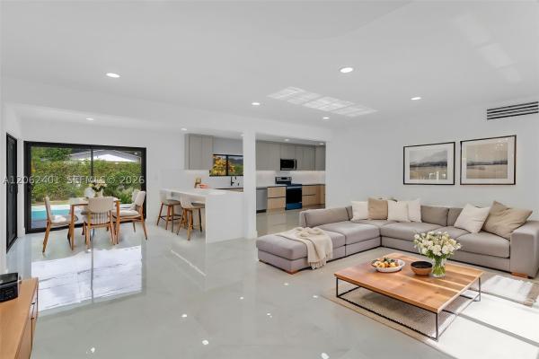 17630 SW 108th Ct, Unincorporated Dade County, Florida 33157, image 1