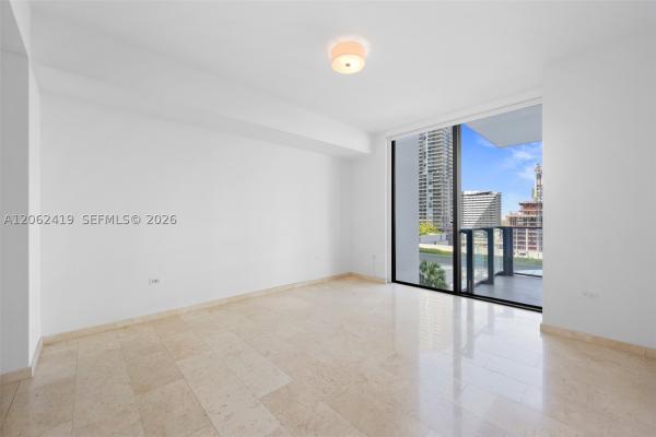 Reach Brickell City Centre, 68 SE 6th St #910, Miami, Florida 33131, image 3