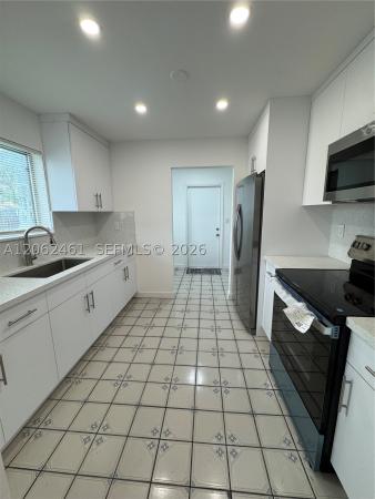 Fort Lauderdale No HOA, 2669 NW 24th Ct, Fort Lauderdale, Florida 33311, image 2