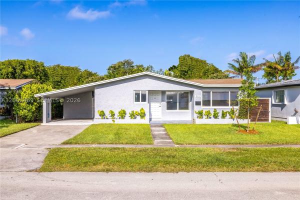 Flamingo Manors, 2111 N 14th Ct, Hollywood, Florida 33020, image 2