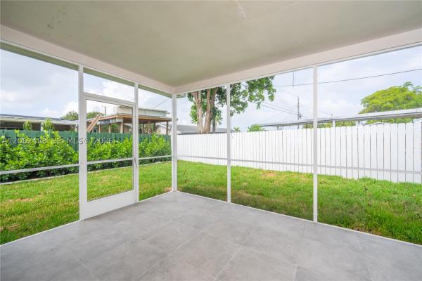 Boulevard Heights, 6640 SW 7th St, Pembroke Pines, Florida 33023, image 2