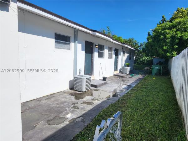 836 NW 98th St, Unincorporated Dade County, Florida 33150, image 3