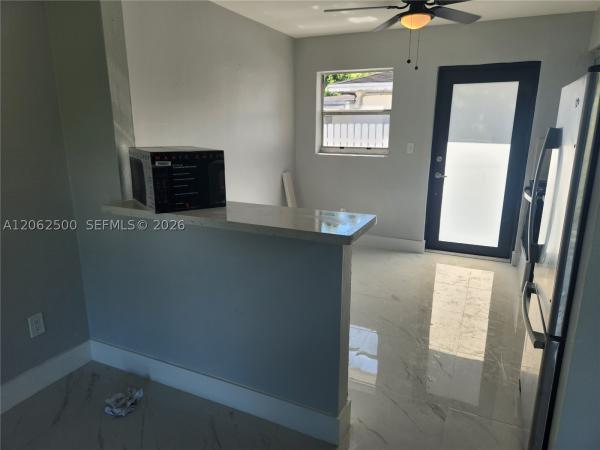 836 NW 98th St, Unincorporated Dade County, Florida 33150, image 2