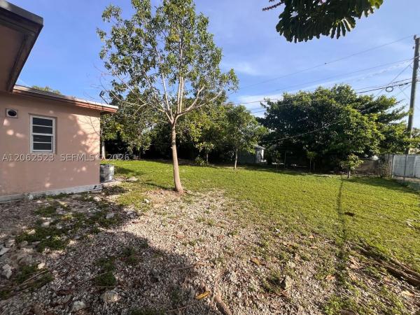 15485 Harrison Dr, Homestead, Florida 33033, image 2