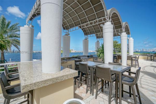 Two Tequesta Point, 808 Brickell Key Dr #3007, Miami, Florida 33131, image 2