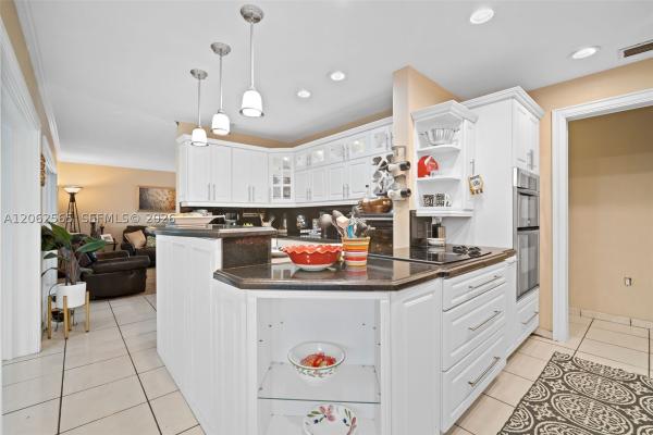 12330 SW 39th Ter, Unincorporated Dade County, Florida 33175, image 3