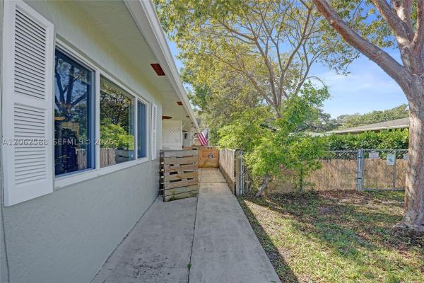 Oak Grove, 920 SW 28th St #1-2, Fort Lauderdale, Florida 33315, image 3