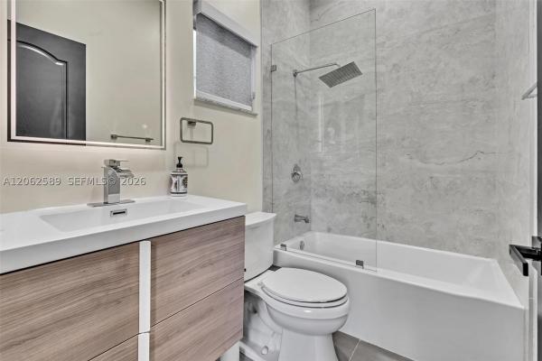 Lauderdale Beach, 2521 Center Ave, Fort Lauderdale, Florida 33305, image 3