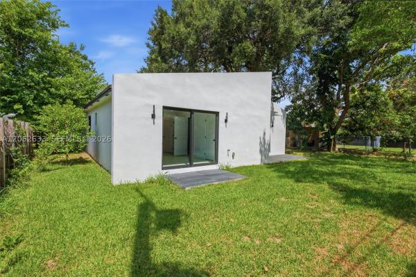 University Park, 6421 SW 59th Ave, South Miami, Florida 33143, image 2