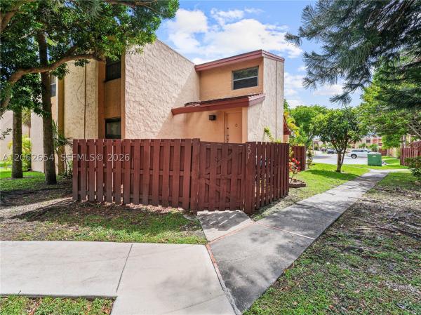 291 W Park Dr #9-201, Unincorporated Dade County, Florida 33172, image 1