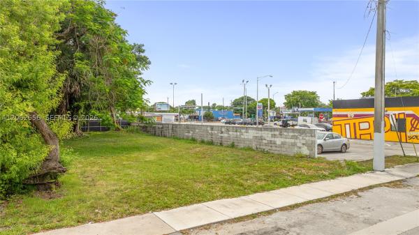 Floral Park, 1618 NW 55th St, Miami, Florida 33142, image 3