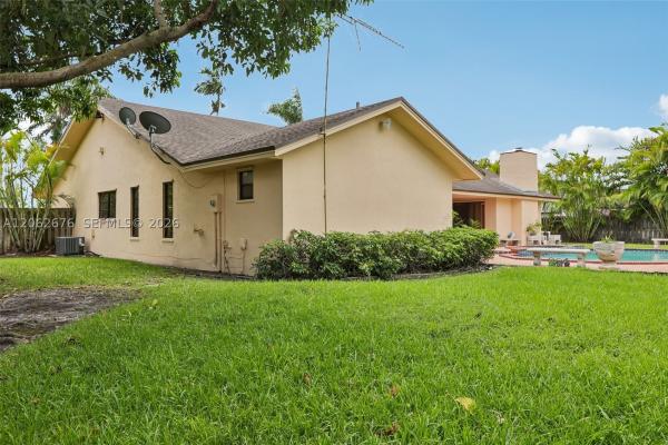 10501 SW 140th St, Unincorporated Dade County, Florida 33176, image 2