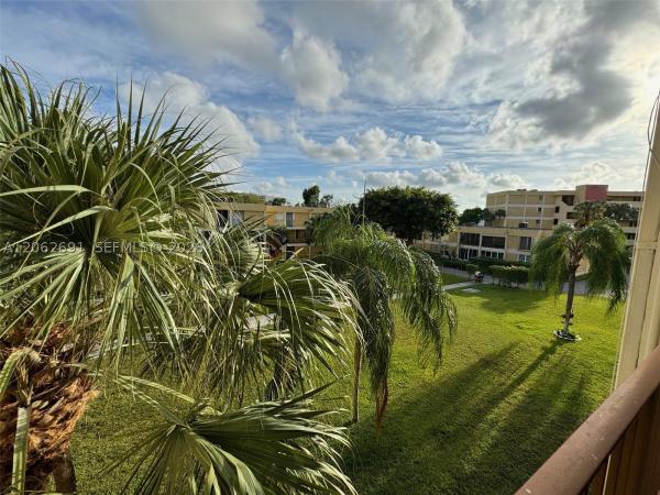 9240 Fontainebleau Blvd #204, Unincorporated Dade County, Florida 33172, image 3