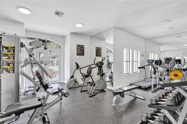 Hollywood Parc, 560 S Park Rd #23-7, Hollywood, Florida 33021, image 1