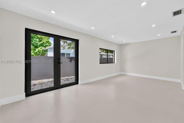 6514 SW 107th Pl, Unincorporated Dade County, Florida 33173, image 1